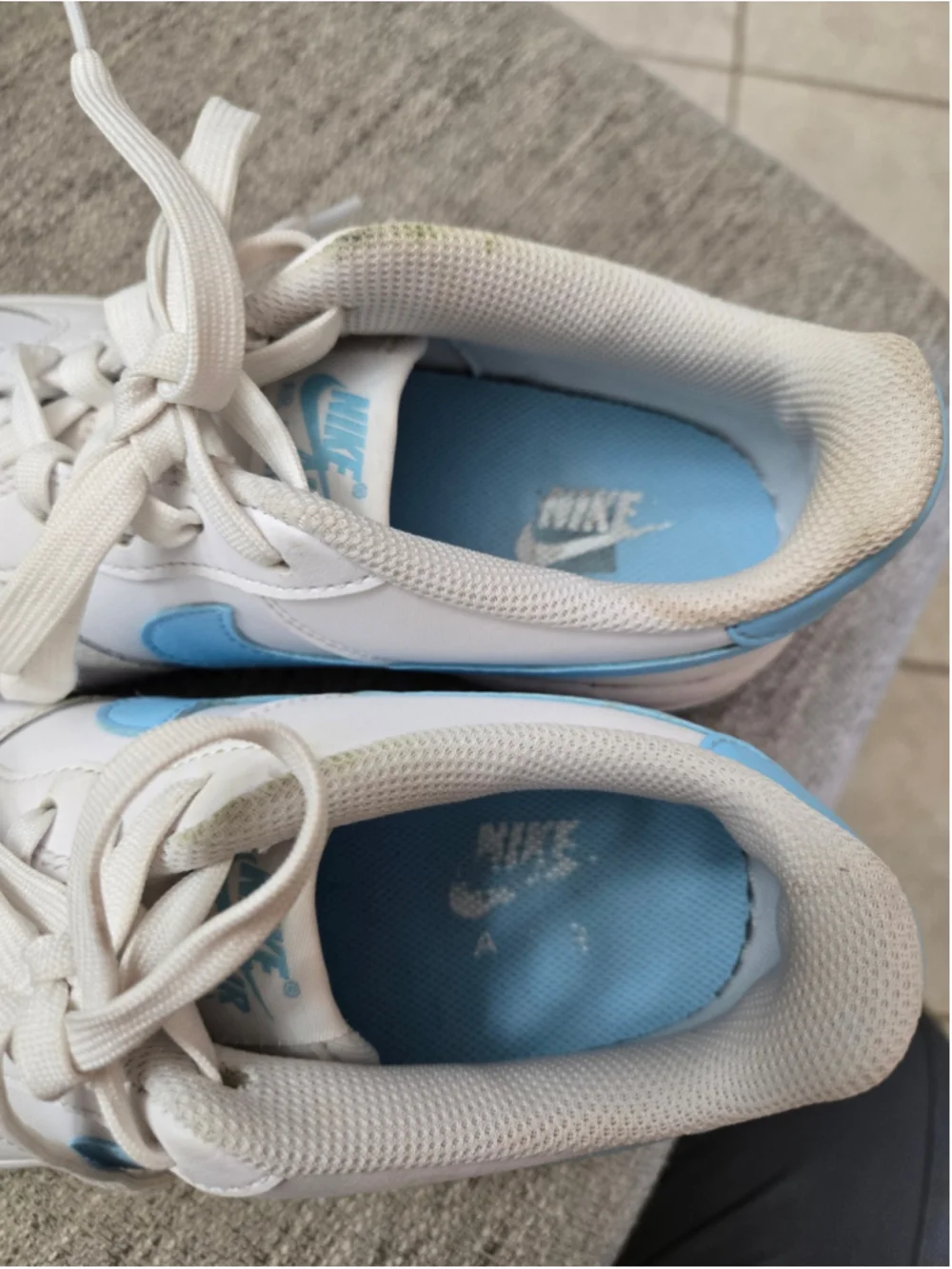 Youth Nike Air Force 1 White Light Blue Sneakers Size 6 Womens Size 7.5-8